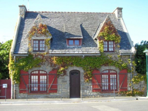 Отель Chambre d'hôtes La Maison du Neuilly  Ле Конке